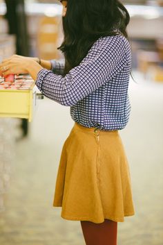 8 Pretty Office Perfect Outfits To Help You Look Forward To Your Work Week |Re-pinned by www.borabound.com Indie Girls, Mustard Skirt, Peplum Tops, Yellow Skirt, Bohol, Heidi Klum