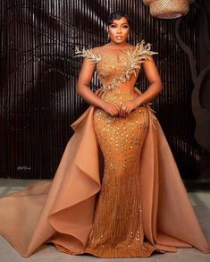 Aso Ebi Dresses, Gold Lace Dresses, Classy Gowns, Reception Gown, Lace Gown Styles, Dinner Dress Classy, Fancy Wedding Dresses