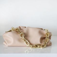 We can't get enough of our chain bag with featuring a chunky gold chain ✨ Genuine Leather + Metal Chain 31 x 12 x 16 CM Please note: the maximum number of letters that can be monogrammed is 10. Chunky Gold Chain, Bagged Milk, Cloud Bag, Queen Love, Drag Queens, Chain Crossbody Bag, Women's Handbags, Chain Bag, Chain Shoulder Bag