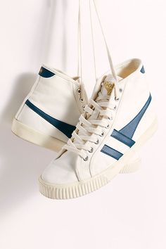 Hightop Sneakers, White High Tops, Shoes Photo, Blue Fits, Shoe Lace Patterns, Adidas Superstar Sneaker, High Top Shoes, Boho Clothing, Tennis Shoes