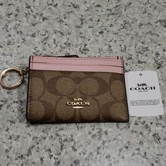 Nwt Coach Khaki Blossom Card Holder Keys Accessories, Purses Coach, Cute Card Holder, Coach Id Holder, Coach Card Holder, Coach Card Wallet, Card Holder Coach, Coach Wallet Aesthetic, Coach Bags Pink