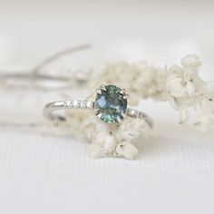 Oval Sapphire Emerald Ring With Center Stone, Blue Oval Emerald Ring With Brilliant Cut, Blue Green Sapphire Ring, Teal Sapphire Ring, Green Sapphire Ring, Blue Green Sapphires, Teal Sapphire, Green Oval, Green Sapphire