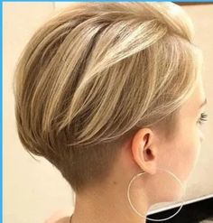 Long Pixie Hairstyles, Girls Short Haircuts, Long Pixie Cuts, Short Hair Balayage, Best Short Haircuts, Haircut For Thick Hair, Short Blonde, Short Hair Haircuts, Short Blonde Hair