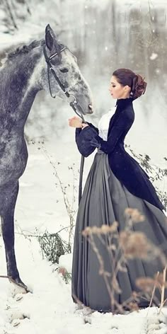 Plus Size Short Wedding Dress, Wedding Dresses Winter, Wedding Dress Gothic, Gothic Wedding Dresses, Winter Wedding Outfits, Dresses Winter, Wedding Dress Outfit, Gothic Wedding Dress, Gothic Wedding