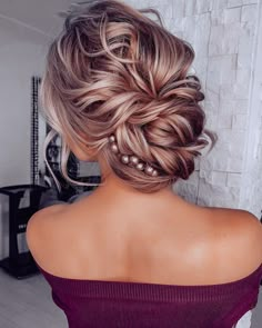 Jennifer Aniston Hair Wedding, Hair Styles For A Wedding Guest, Half Up Half Down Mother Of Bride Hair, Wedding Hairstyles With Bangs, Wedding Updos For Medium Hair, Mob Hair, Mother Of The Bride Hairdos, Groom Hair, Bride Hairstyles Updo