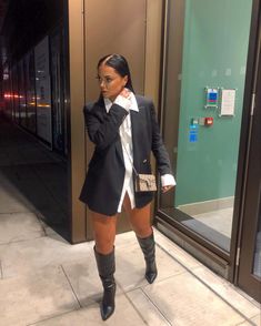 Fashion Network, Dressy Casual Outfits, Blazer Outfit, Effortlessly Chic Outfits, Fashion Attire, Black Women Fashion, Dressy Outfits, Cute Simple Outfits, Outfit Inspo Fall