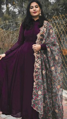 Frock Designs For Women, Long Blouse Designs, Wine Colour, Long Frock Designs, Stylish Kurtis Design, Long Gown Design, Simple Frocks, Traditional Blouse Designs, Lehenga Designs Simple