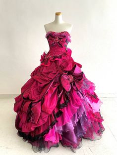 Debut Dresses, Pink Wedding Gowns, Sewing Barbie Clothes, Runway Fashion Couture, Kawaii Fashion Outfits, Fantasy Gowns