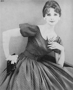 Dots! Jean Patchett, Fifties Style, 1950’s Fashion, Vintage Fashion Photography, Vintage Inspiration