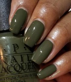 Dark Skin Manicure, Dark Skin Nail Polish, Dark Skin Nail Color, Green Manicure, Olive Nails, Skin Polish, Dark Green Nails, New Nail Designs, Green Nail Polish