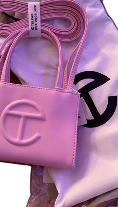 Pink Purses, E Bag, Relatable Illustrations, Marc Jacobs Snapshot Bag, Trending Aesthetic, Pink Lifestyle