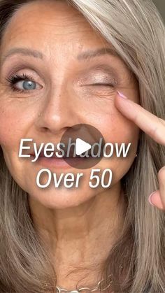 Applying Eye Shadow Over 50, Eye Make Up For Beginners Tutorials, Wedding Makeup For Women Over 60, Easy Eyeshadow Looks For Brown Eyes, Natural Makeup Looks Over 50, Make Up For Women Over 60, Over 50 Eyeshadow, Makeup Older Women Over 50