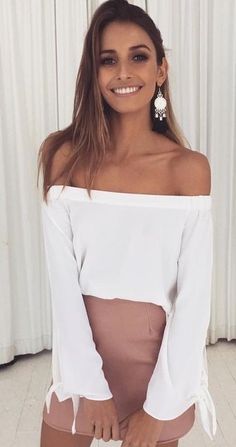 White Top  + Pink Skirt                                                                             Source Hipster Outfits Summer, Blush Skirt, Rush Outfits, Trendy Spring Outfits, Outfits 2016, Upgrade Your Wardrobe, Summer Outfit Ideas, White Fox Boutique, Trendy Summer Outfits