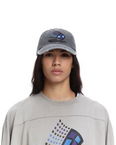 Space Gray cotton cap. Ripped effect details on the front. Logo embroidered on the front. Cold Culture logo embroidered on the back. Easily adjusts to fit all sizes with an adjustable strap and metal buckle. Gray Cotton Baseball Cap With Curved Bill, Gray Cotton Baseball Cap, Gray Cotton Baseball Cap For Streetwear, Gray Dad Hat For Streetwear, Gray Baseball Cap For Streetwear, Gray Baseball Cap With Embroidered Logo For Streetwear, Gray Curved Bill Baseball Cap For Streetwear, Gray Cotton Dad Hat For Streetwear, Gray Cotton Baseball Cap For Outdoor