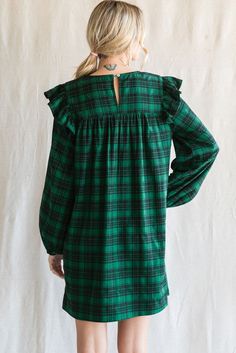 Fall and holiday dress. Plaid Christmas Dress, Plaid Party, Sewing Skirts, Christmas Parties, Holiday Dress, Plaid Christmas, Green Plaid, Christmas Dress, Fall Winter Outfits