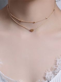 Heart Necklaces, Daily Holidays, Necklace Patterns, Gold Heart Necklace, Necklace Brands, Silver Heart Necklace, Necklace Fashion, Modern Fashion, Holiday Fashion