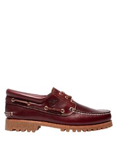 Burgundy loafer with laces from Timberland. - fit the true size - composition: 100% leather - measures: H 4cm - made in Portugal Casual Moc Toe Loafers For Derby, Classic Lace-up Loafers With Textured Sole, Classic Lace-up Moccasins With Stitched Sole, Classic Lace-up Boat Shoes With Textured Sole, Timberland Leather Boat Shoes, Fall Moc Toe Oxfords With Stitched Sole, Classic Lace-up Loafers With Stitched Sole, Classic Lace-up Moccasins For Formal Wear, Timberland Leather Boat Shoes With Rubber Sole