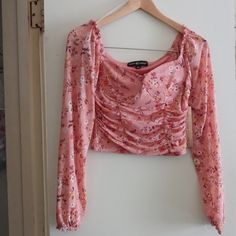 Gorgeous Floral Cropped Blouse. Very Cute And Feminine. Perfect For Valentine's Day Or Any Occasion Really. Brand New With Tags On. Pink Feminine Blouse For Brunch, Feminine Pink Blouse For Brunch, Pink Floral Print Top For Brunch, Pink Fitted Top For Brunch, Pink Fitted Long Sleeve Top, Fitted Feminine Pink Tops, Pink Blouse For Brunch, Fitted Pink Tops For Brunch, Pink Floral Print Blouse For Party