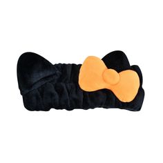 PRICES MAY VARY. LUXURIOUS & STYLISH: Soft plush headband adorned with Hello Kitty's iconic bow for a chic beauty experience. MAXIMUM COMFORT: Crafted for prolonged wear, ensuring hair stays out of the way during makeup or skincare routines. UNIVERSAL FIT: Suitable for all head sizes, securely holding both short and long hair. DURABLE & EASY CARE: High-quality materials ensure longevity, with easy maintenance for freshness. VERSATILE: Perfect for home spa days, makeup application, or on-the-go t Hello Kitty Spooky, The Crème Shop, Orange Bows, Spa Headband, Hello Kitty Halloween, Hello Kitty Plush, Bow Design, Cute Makeup, Getting Cozy