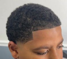 Low Taper Fade Black Men, Low Taper Buzzcut, Low Cut Black Men, High Taper Buzz Cut, Low Haircut Black Men, Low Taper Black Men, Temp Fade, Black Buzzcut, Buzzcut Men Fade Black