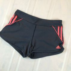 Excellent gently used pre-owned condition with minimal signs of wear and tear as seen in images. Active Wear Shorts, Jogging, Elastic Waist, Mens Short, Elastic, Active Wear, Adidas, Womens Shorts, Running