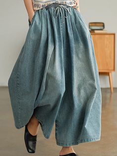 Denim Wide Leg Pants, Look Jean, Denim Wide Leg, Jean Pants, Denim Patterns, Maxi Robes, Pantalon Large, Light Blue Denim, Wide Leg Denim