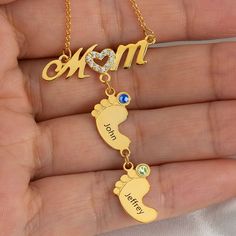 Family Necklace Mother Jewelry, Mom Trends, Mothers Day Necklace, Baby Boy Outfits Swag, Silver Jewlery, Family Tree Necklace, Family Necklace, Magical Jewelry, Dope Jewelry