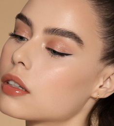 Clean Girl Makeup Look, Nude Eye Makeup, Clean Girl Makeup, Ball Makeup, Skin Tone Makeup, Light Makeup Looks