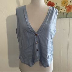 J Jill Womens Sky Blue Cotton Cashmere V-Neck Sweater Button Vest Sz Lp. Smoke Free Pet Friendly Flat Measurements In Photos. Light Blue V-neck Outerwear For Spring, V-neck Vest For Fall Day Out, Blue Button-up Vest For Spring, Casual Blue V-neck Vest, Summer V-neck Outerwear, Casual V-neck Vest For Day Out, Blue Button-up Vest, Blue Vest With Button Closure For Spring, Blue Button-up Vest For Summer