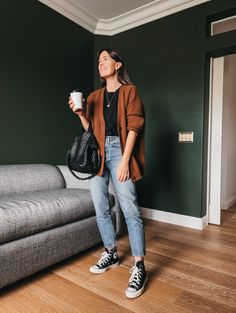 daily looks – Natalie Borton Blog Natalie Borton, Mode Hippie, Look Retro, Outfits With Converse, Teacher Outfits