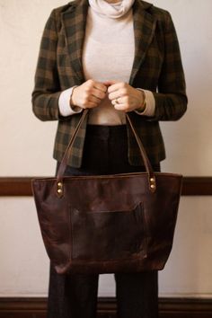 Brown leather diaper bag.  Leather tote bags with pockets for women. Leather shoulder purse for scho Leather Lined Weekender Bag For Travel, Leather-lined Weekender Bag For Travel, Weekender Shoulder Bag With Pockets, Tote Weekender Bag With Pockets, Leather Satchel With Pockets For Shopping, Tote Shoulder Bag With Pockets As Gift, Tote Bags With Pockets, Purse For School, Bags With Pockets