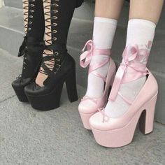 Fairy Style Fashion, Mode Harajuku, Hak Tinggi, Pastel Goth Fashion, Aesthetic Shoes, Goth Outfits