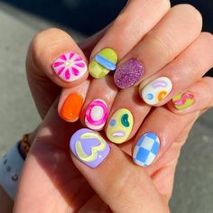 Minimal Nails Art, Makeup Nails Designs, Art Deco Nails, Hippie Nails, Colorful Nail Art, Beauty Nails Design, Korean Nails, Cute Nail Art Designs, Colorful Nail