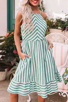 Details: Material: Polyester Style: Fashion, Street Pattern Type: Striped Element: Backless Neckline: O Neck Silhouette: Princess Sleeve Length: Sleeveless Dresses Length: Knee Length Size(in) Bust Waist Dresses Length S 38.6 28.3 43.3 M 40.2 29.9 43.7 L 41.7 31.5 44.1 XL 43.3 33.1 44.5 Tips:Due to the many variations in monitors, the color in the image could look slightly different, please take physical design and color shall prevail.Please allow 0.4"-1" differs due to manual measurement. Southern Ladies, Princess Sleeves, Sleeveless Dresses, Princess Dresses, Waist Dress, Fashion Street, Princess Dress, Green Dress, Dress Length