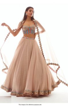 Shop Bollywood model peach net wedding lehenga online at kollybollyethnics from India with free worldwide shipping. Suits Harvey, Orang India, Rings Solitaire, Indian Outfits Lehenga, Maya Ali, Organza Lehenga, Lehnga Dress, Gaun Fashion, Indian Salwar Kameez