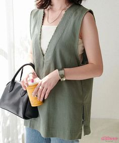 Qteee - Cotton V-Neck Sleeveless Vest with Loose Fit, Solid Color and Double-Layered Design Spring Cotton V-neck Tank Top, Green Cotton V-neck Tank Top, Casual Cotton V-neck Vest, Spring Casual V-neck Vest, Cotton V-neck Vest Top, Cotton V-neck Tank Top, Cotton V-neck Vest For Beach, V-neck Cotton Vest For The Beach, Cotton V-neck Beach Vest