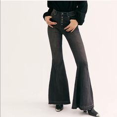 Free People Irreplaceable Flare Jeans In Galaxy Black. Raw/ Frayed Hem At Bottom. New With Tags! Black Jeans With Buttons For Fall, Chic Black Jeans With Buttons, Galaxy Black, Jeans Free People, Fly Free, Free People Jeans, Jeans Button, Button Fly Jeans, Free People Black