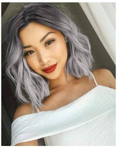 Blond Cenușiu, Grey Ombre Hair, Wavy Wigs, Blending Gray Hair, Gray Hair Highlights, Grey Hair Color, Hair Inspiration Color, Hair Inspo Color