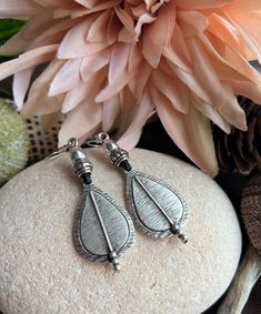 Boho Earrings, Hippie Earrings, Bohemian Earrings, Statement Earrings, Dangle Earrings, Silver Boho Earrings, Boho Silver Earrings Boho Chic, statement dangle hoop earrings, sterling silver earring hoops, bohemian drop earrings set, bohemian jewelry, boho festival jewelry. 🌱 These pair of statement earrings are casual and chic, on trend but also timeless with a touch of a boho bohemian style, a perfect combination for an everyday wear, original PrimitivaWorld design. 🌱 all silver pieces are su Boho Silver Earrings, Earrings Boho Chic, Earring Hoops, Dangle Earrings Silver, Boho Fashion Bohemian, Hippie Earrings, Dangle Hoop Earrings, Earring Wires, Festival Jewelry