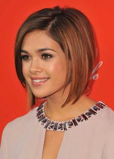 Cute bob Teenage Hairstyles, Celebrity Short Hair, Sarah Drew, Girls Short Haircuts, Cute Short Haircuts, Hairstyles Color, Girl Haircut