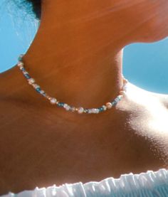 The prettiest necklace for those who love the beach! The Playa del Pearl necklace will make you sparkle like a freshwater pearl! Pearl Necklace Beads, Blue And Pearl Necklace, Diy Pearl Bead Necklace, Pretty Beaded Necklaces, Beach Vibe Necklaces, Necklaces With Pearls, Beach Necklaces Aesthetic, Beach Necklace Beads, Pearl Beach Necklace