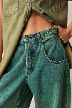 Salvage Denim, Chic Over 50, Shoes Jeans, Jeans Free People, All Jeans, Denim Trends, Hottest Fashion Trends, Dresses Shoes