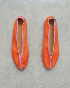 Traditional Taiwanese theater shoes in a vibrant orange satin with lilac trim #shopfuggiamo #ballet #madeintaiwan Fun Wedding Shoes Unique, Apple Founder, Orange Satin, Ballet Slippers, Vibrant Orange, Shoe Lover, Sock Shoes, 40 Years, Me Too Shoes