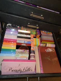 Beauty Land, Makeup Collection Goals, Box Beauty, Makeup Drawer Organization, Makeup Drawer, Beauty Room Decor, Makeup Must Haves, Kawaii Design, Makeup Items