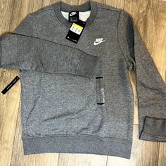 Item: Nike Women's Club Fleece Crew Charcoal Gray Sweatshirt Cq5437-071 Size: Small Condition: New With Tags 100% Authentic Gray Nike Sweatshirt, Nike Gray Sweatshirt Sportswear, Nike Gray Cotton Sweatshirt, Nike Moisture-wicking Crew Neck Shirt, Sweaters Nike, Gray Moisture-wicking Sweatshirt, Nike Sweaters, Nike Sweatshirt, Gray Sweatshirt