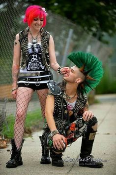 Skater Girl Outfits Grunge, Punk Boy, 80s Punk, Beautiful Crazy, Punk Looks, Crust Punk