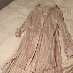 Nwt Perfect Condition. This Free People Dress Is Super Cute And Comfortable Summer Dress ! Adorable With Clogs And A Belt. . Beige Long Sleeve Shirt Dress For Beach, Casual Long Spring Tunic, Long Casual Spring Tunic, Long Casual Tunic For Spring, Casual Long Tunic For Spring, Cotton Maxi Dress With Long Sleeves For Brunch, Spring Button-up Tunic For Daywear, Beige Long Sleeve Shirt Dress For Vacation, Beige Shirt Dress For Beach In Fall