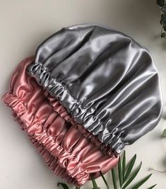 Silk Hair Bonnets, Satin Bonnets, Diy Hair Scrunchies, Diy Hair Accessories Ribbon, Hair Tie Accessories, Satin Bonnet, Hair Bonnet, Silk Accessories, Bonnet Hat