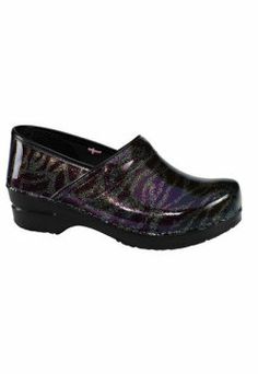 Sanita Professional Brandy nursing clogs. Dental Life, Dansko Clogs, Nursing Accessories, Slip Resistant Shoes