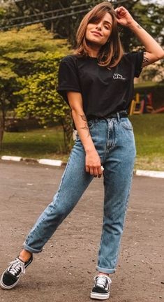 Casual Summer Outfits Jeans, New Jeans Jeans, Outfit Mom Jeans, Outfit Black Jeans, Casual College Outfits, Black Jeans Outfit